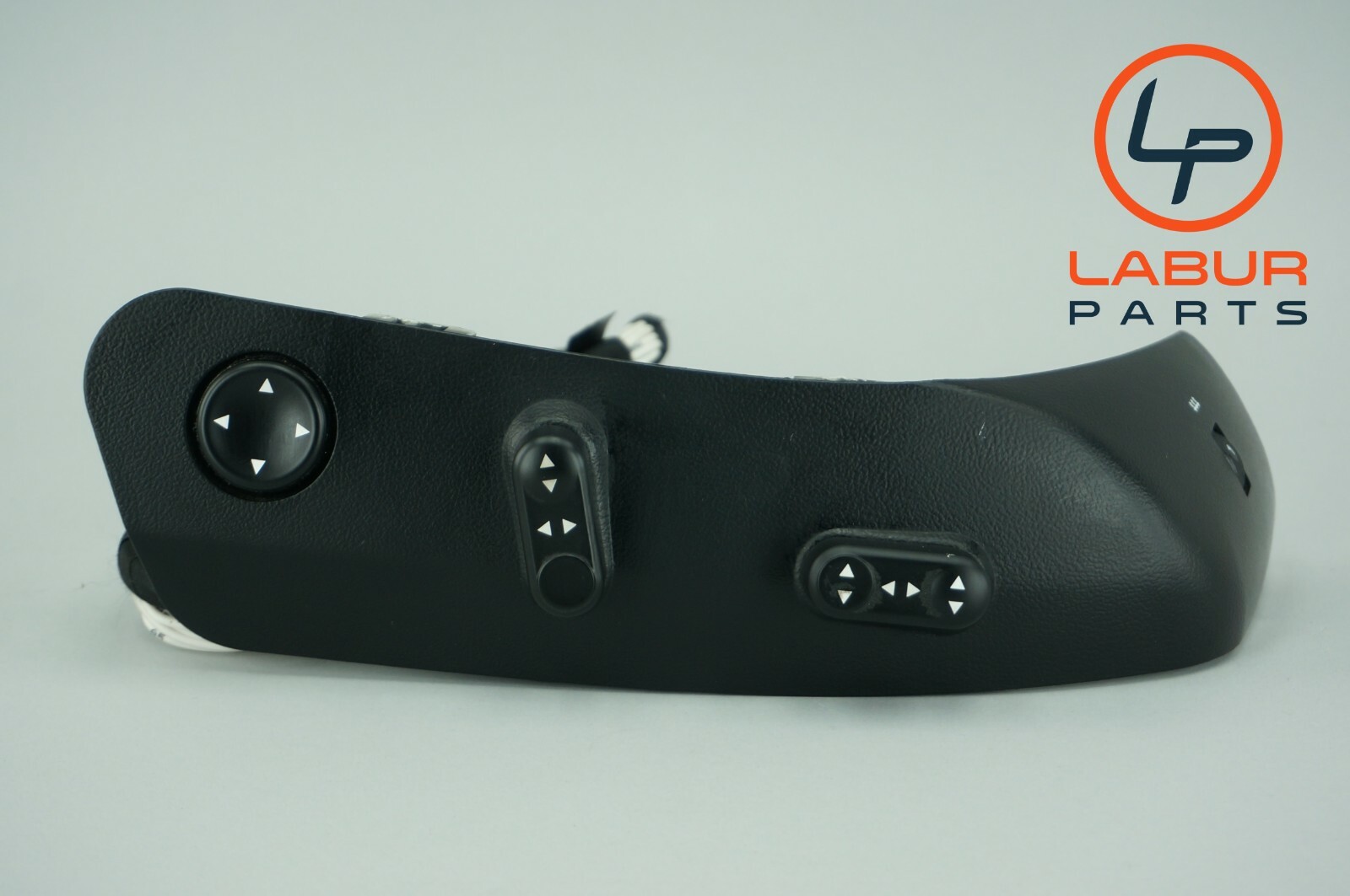 M139 Maserati 03-12 Quattroporte Front Right Passenger Seat Control Switch A1674