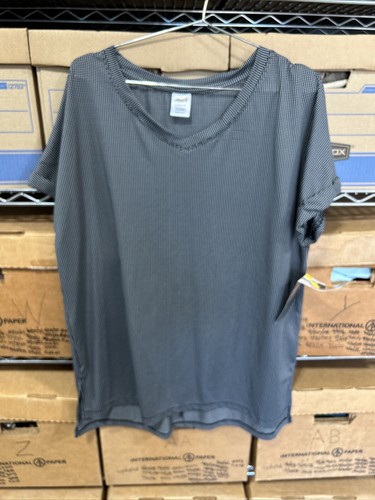 Avia Women’s short sleeve V neck Shirt w: Short Sleeves Black & White Large AN1