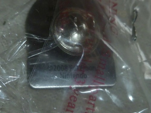 POKEMON METAL ENERGY NINTENDO BUTTON PIN 2008 NOS COLLECTORS - Picture 2 of 2