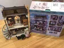Sylvanian Families Elegant Town Manor With Additional Accessories Boxed Complete