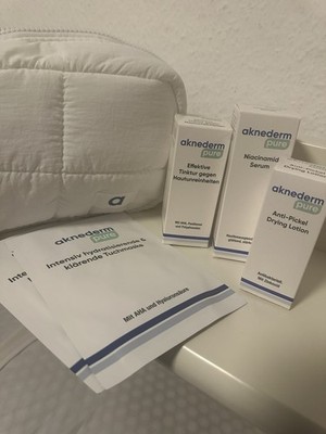 Aknederm Pure Rescue Set   Neu & Original