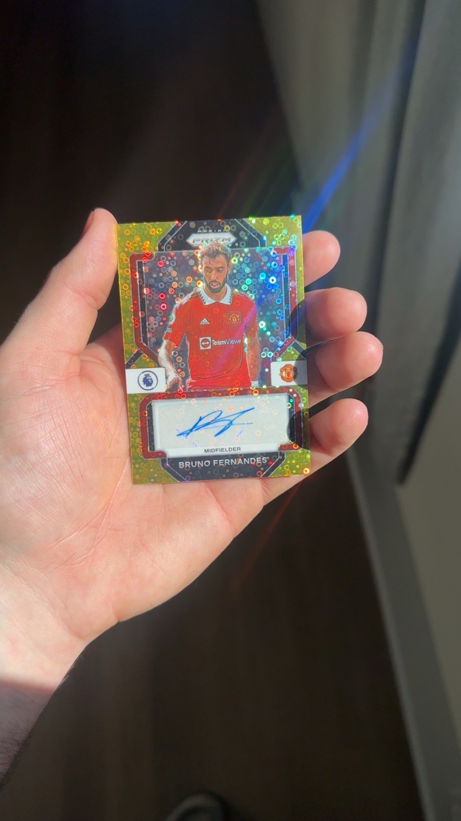 2022-23 Panini Prizm #S-BF Bruno Fernandes Signatures Breakaway Gold Auto /10