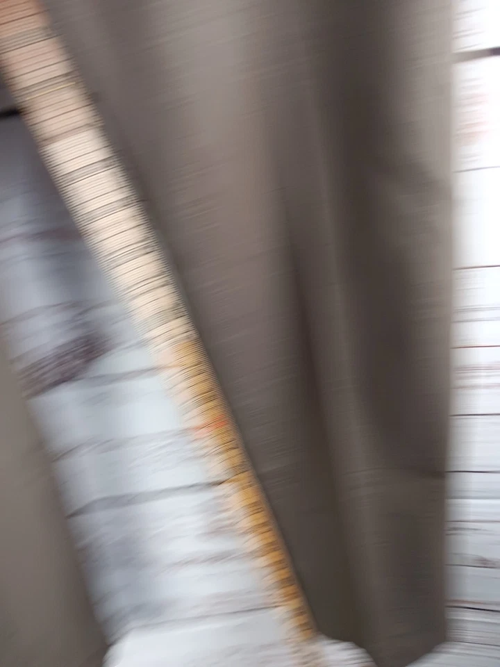 Calça social masculina Michael Kors tamanho 32W x 30L cinza plissada  - Imagem 3 de 4