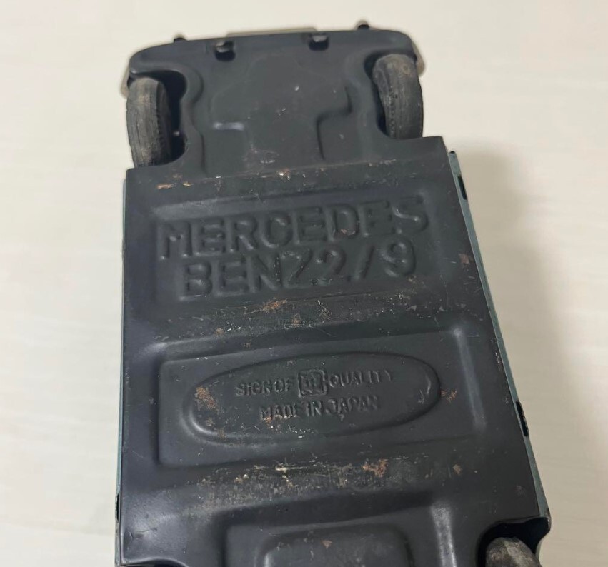 Bandai TIN TOY Car Mercedes Benz 2/9 Blue Friction Missing Bandai TIN TOY Car Mercedes Benz 2/9 Blue Friction Missing