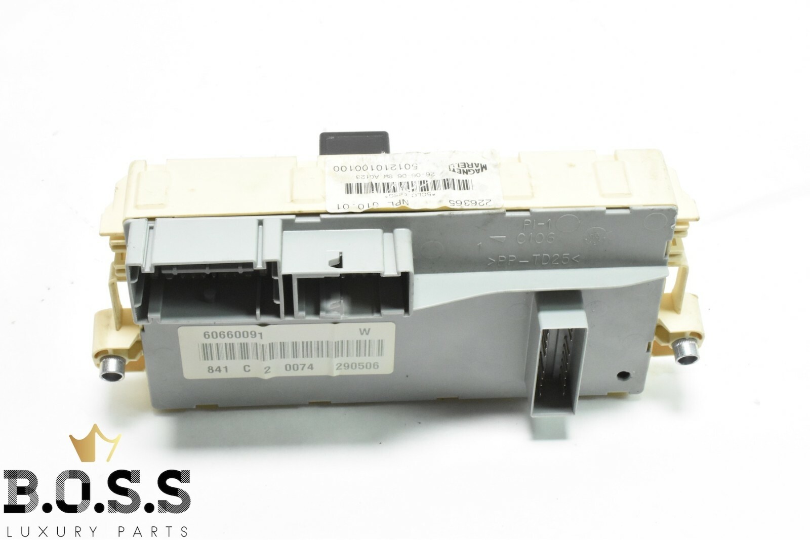 04-12 Maserati Quattroporte Left Under Dashboard Fuse Box Assembly 226365