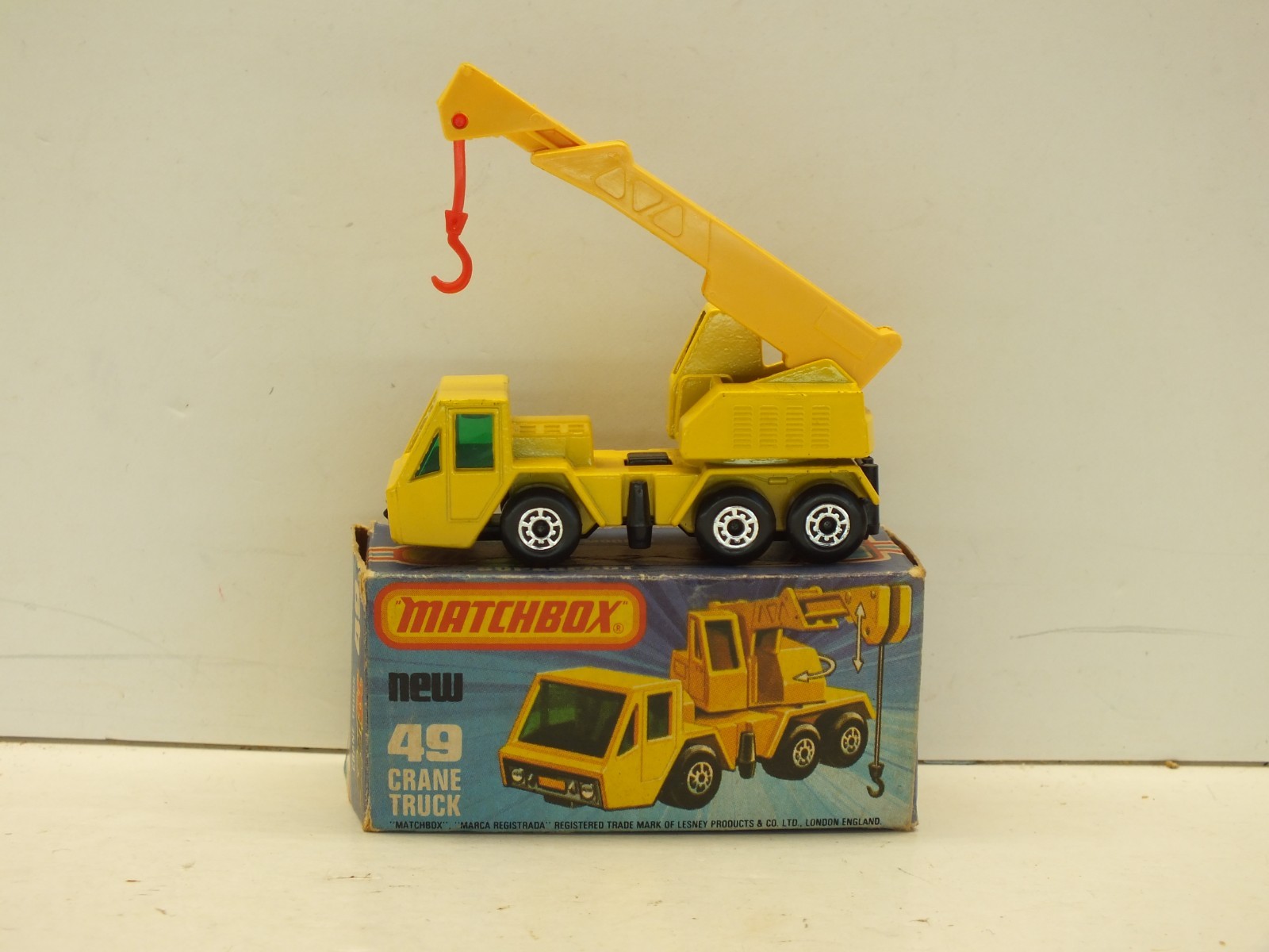 LESNEY MATCHBOX SUPERFAST NO49 CRANE TRUCK EXCELLENT BOXED (L726)