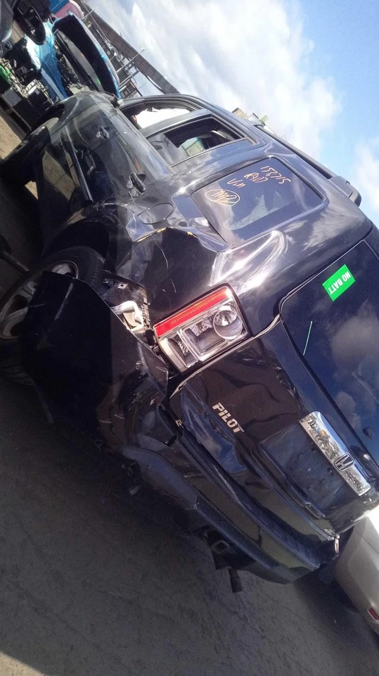 2013 Honda Pilot Wiper Motor OEM Black 153K Miles Warranty 6 Months - Image 4 of 4