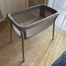 Chicco LullaGo Anywhere SE Bassinett - Clay