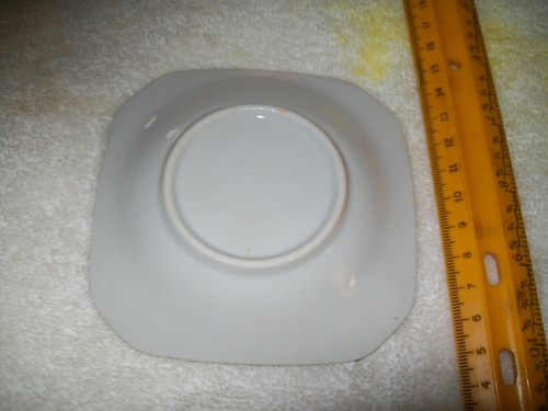 COLLECTIBLE POKER ASHTRAY,ACE OF SPADES,ROYAL FLUSH,GOLD TRIMMED -4X4" - Picture 3 of 3