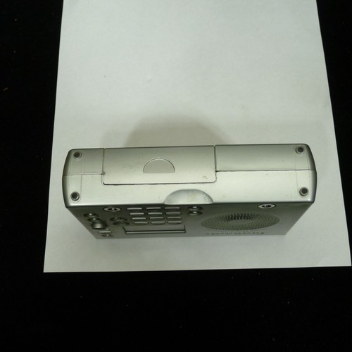 Grundig YB-P 2000 Odbiornik światowy Radio AM FM MW SW1 Porsche działa dobrze - Zdjęcie 6 z 10