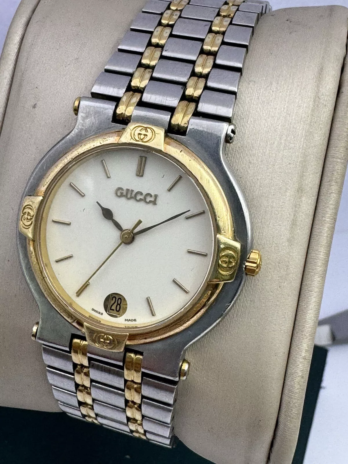 Montre vintage Gucci 9000M quartz unisexe 1990