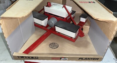 ERTL Case International 900 Cyclo Air 4 Row Planter 1/16 With Box
