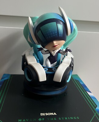 DJ Sona Kinetic - Special Edition XL Figure - Series 3 #14