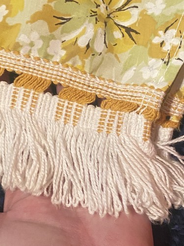 Set 2 Vintage retro floral twin bedspreads fringe hems - Picture 5 of 11