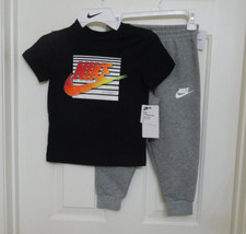 NWT 2pc Nike Black Colorful logo Shirt  Gray Sweatpants Set sz 4