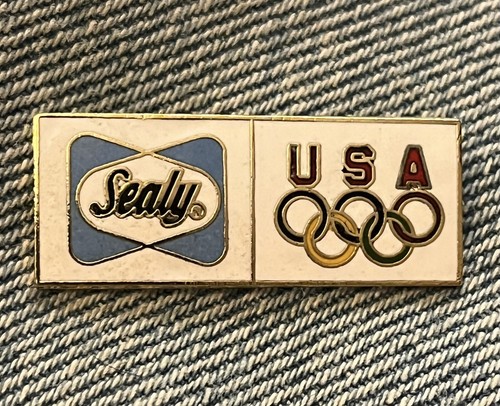 Olympic Lapel Pin ~ Undated ~ 2002 SLC Issue ~ USA Team ~ Sponsor ~ Sealy - Picture 1 of 2