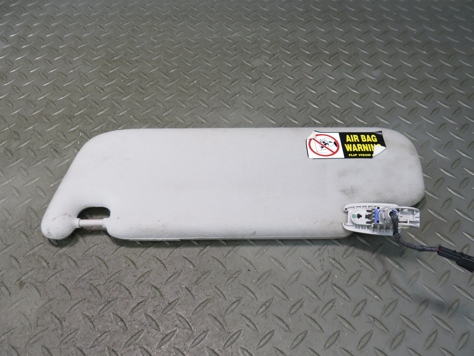 2017-2020 MASERATI LEVANTE M161 FRONT LEFT & RIGHT SUN VISOR SET OF 2