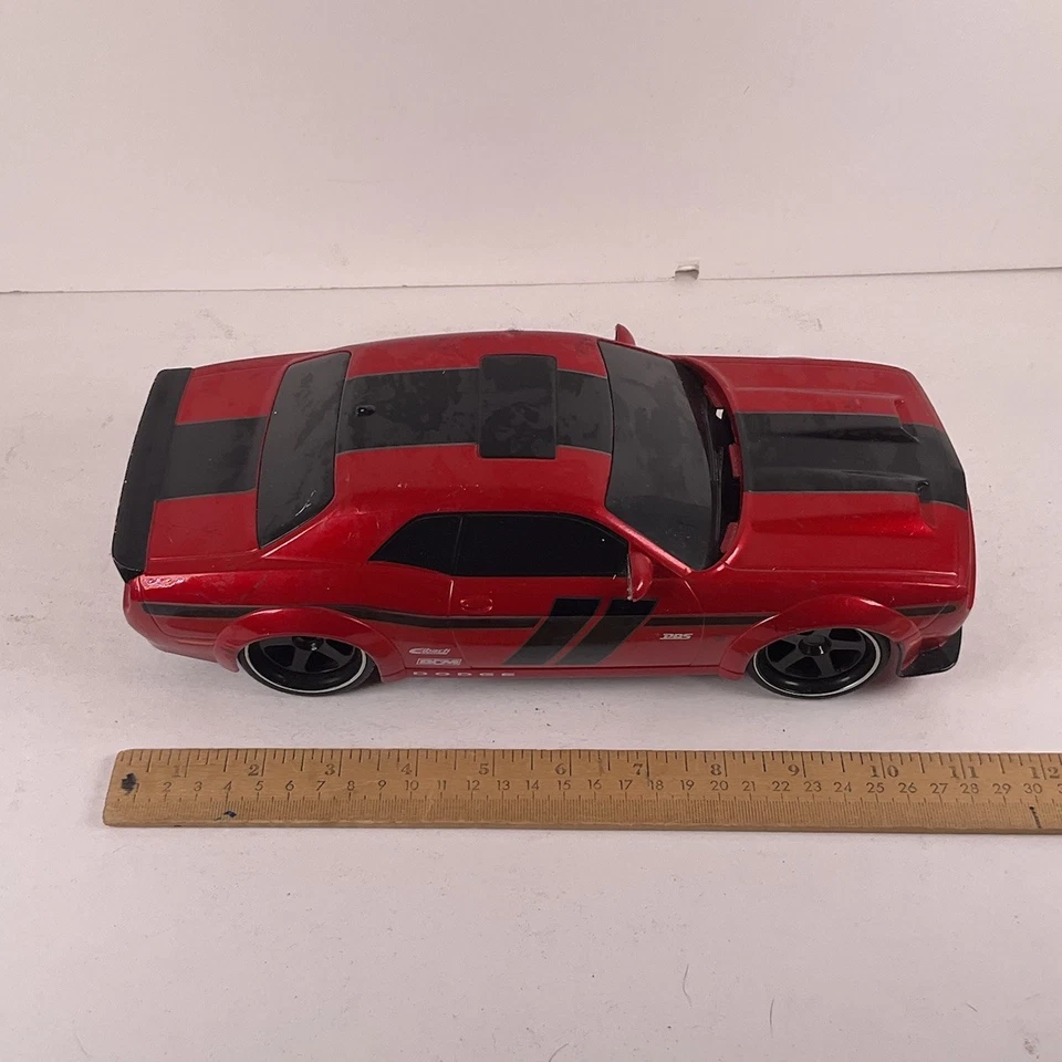 JADA 1:16 2019 Dodge Challenge SRT Hellcat Red R/C Remote Control Car for PARTS - Image 3 of 4