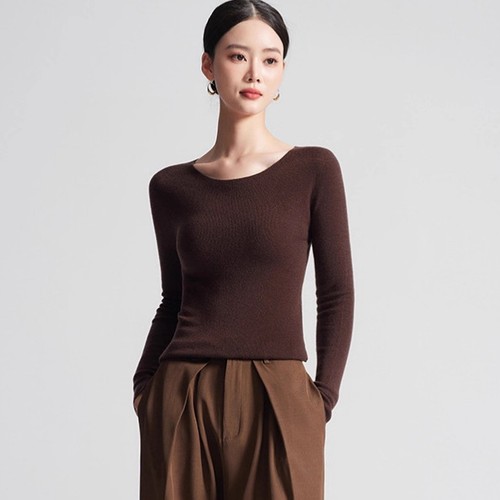 Women's Round Neck Wool Knitted Sweater Slim Fit Thin Pullover Base Sweater Tops