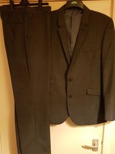 Taylor & Wright Men's Charcoal Grey 2 Piece Suit, Pin-Stripe Design, 42" Chest
