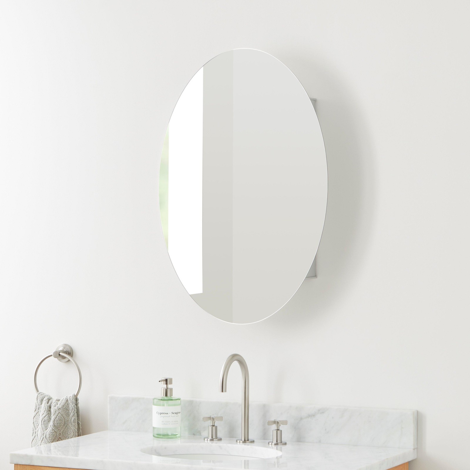 Signature Hardware 954028-20 Montrese 20 X 30 Single Door Medicine Cabinet 27690₽
