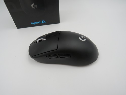 Logitech PRO X SUPERLIGHT Lightweight Wireless Optical Gaming Mouse - 第 2/9 張圖片