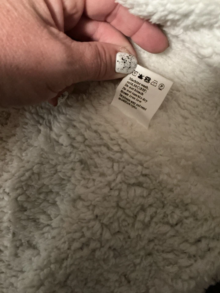 Unbranded Ladies Medium Green Corduroy Jacket Sherpa Lining Snap Closure Pockets - Image 4 of 4