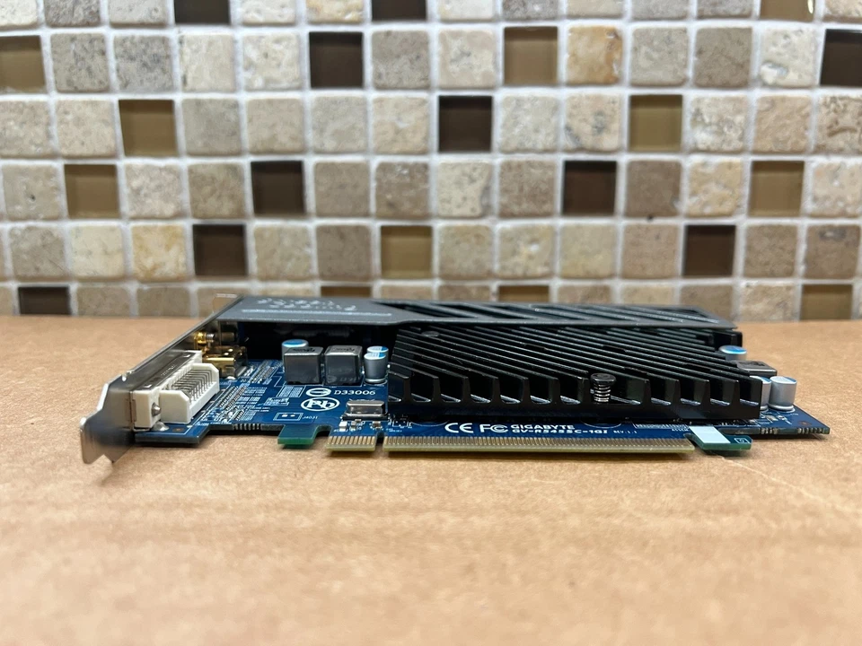 GIGABYTE ATI RADEON HD 5450 1 GB DDR3, VGA, DVI, HDMI, GV-R545SC-1GI - Image 4 of 4