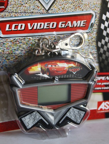 RARE 2008 CARS LCD HANDHELD ELECTRONIC VIDEO GAME KEYCHAIN BRAND NEW MOSC ! - Picture 3 of 6