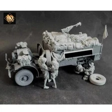 1/35 Scale Resin Model Kit 3 Soldiers Truck Worker & Accessories WWII Unpainted