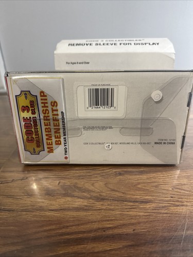 Code 3 Collectible #12103 Baltimore FD F-350 Ambulance 12 New with Sleeve - Picture 17 of 19