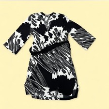 ✨ Halston Heritage black & white abstract print wrap dress with tie belt.✨