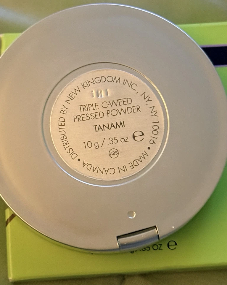 Sue Devitt Triple Seed Pressed Powder - Image 3 of 4