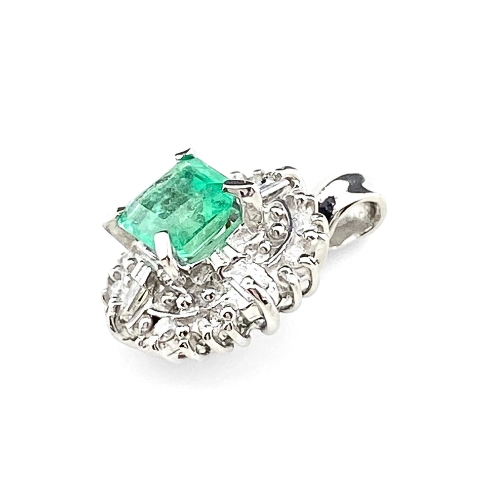 Cabeza colgante de esmeralda platino cuerpo a cuerpo diamante cabeza colgante Pt900 diamante esmeralda... Foto 2 de 4