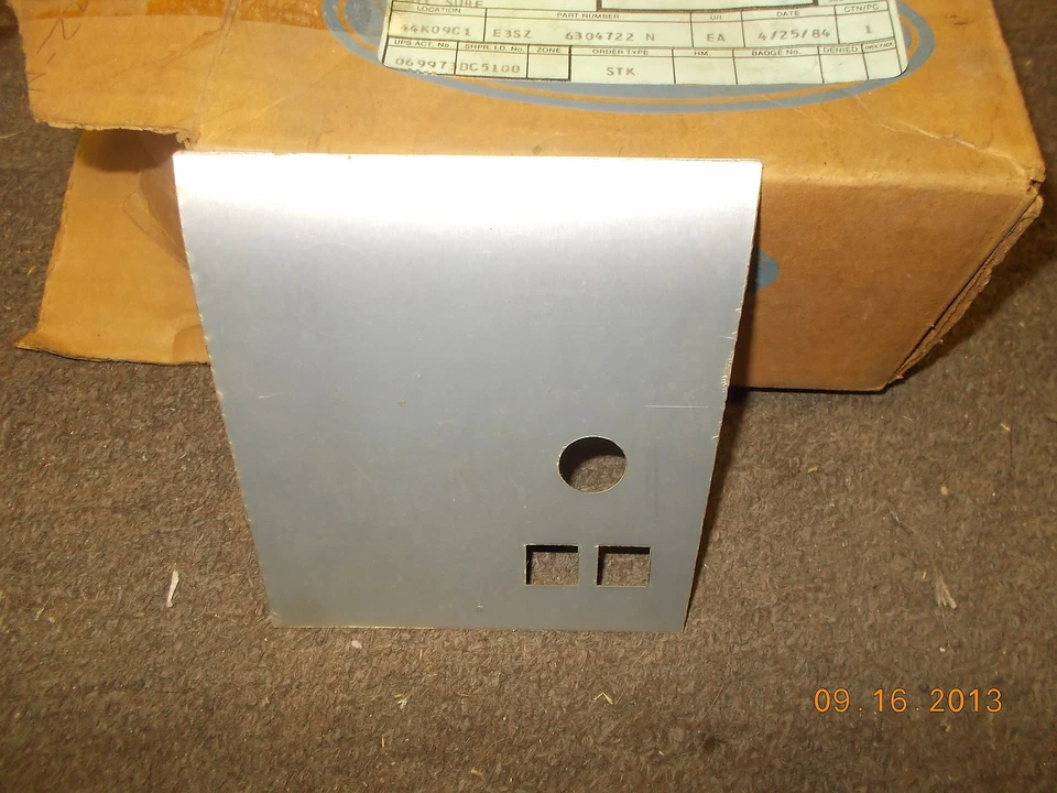 NOS 1983 1984 FORD THUNDERBIRD CONSOLE INSERT - Image 2 of 3