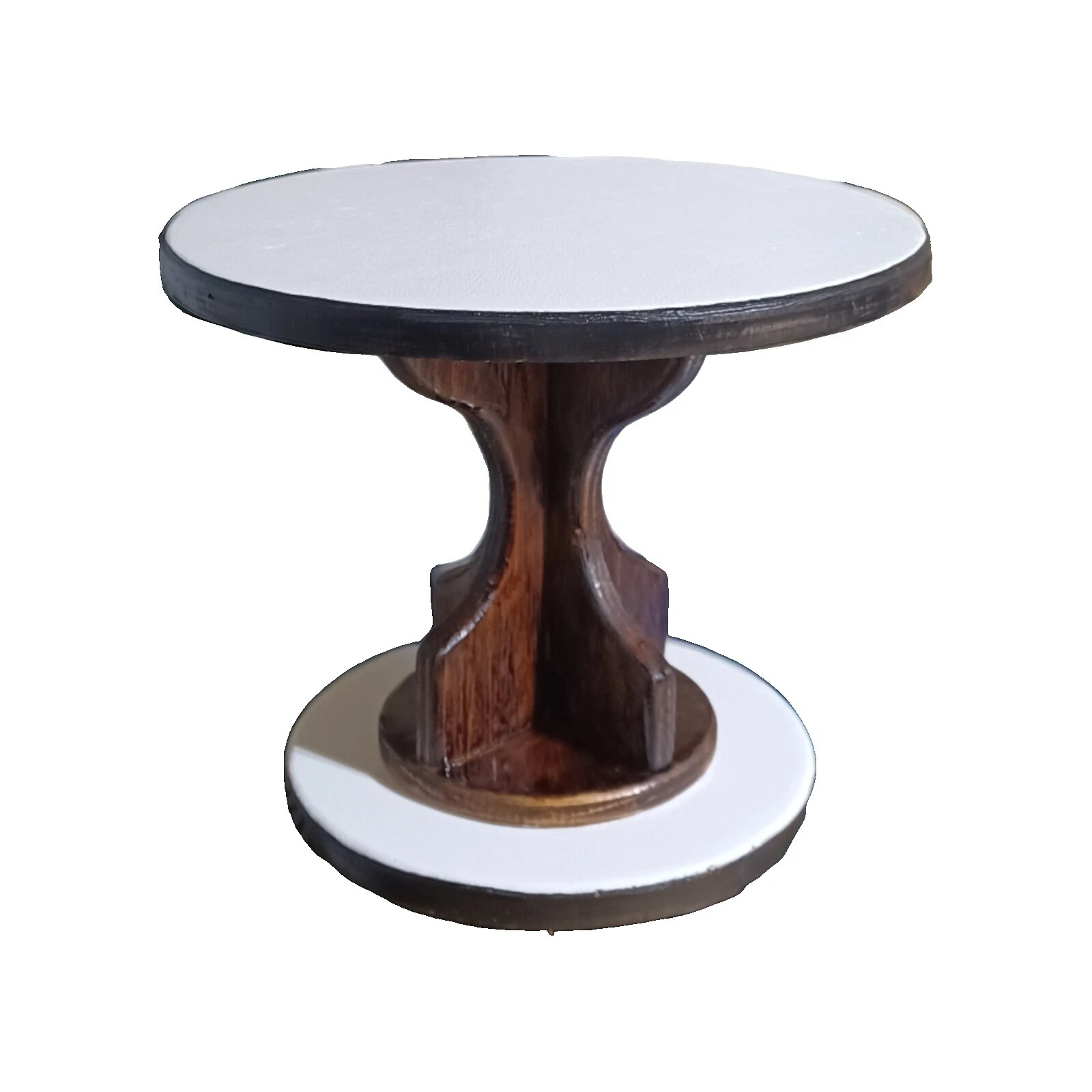 Подставка для торта белая ручной работы