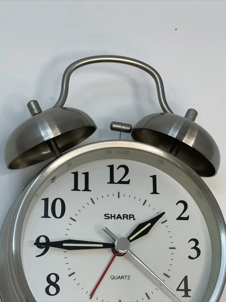 Sharp SPC800 Metal Alarm Bell Battery Operated Clock - Image 3 of 4