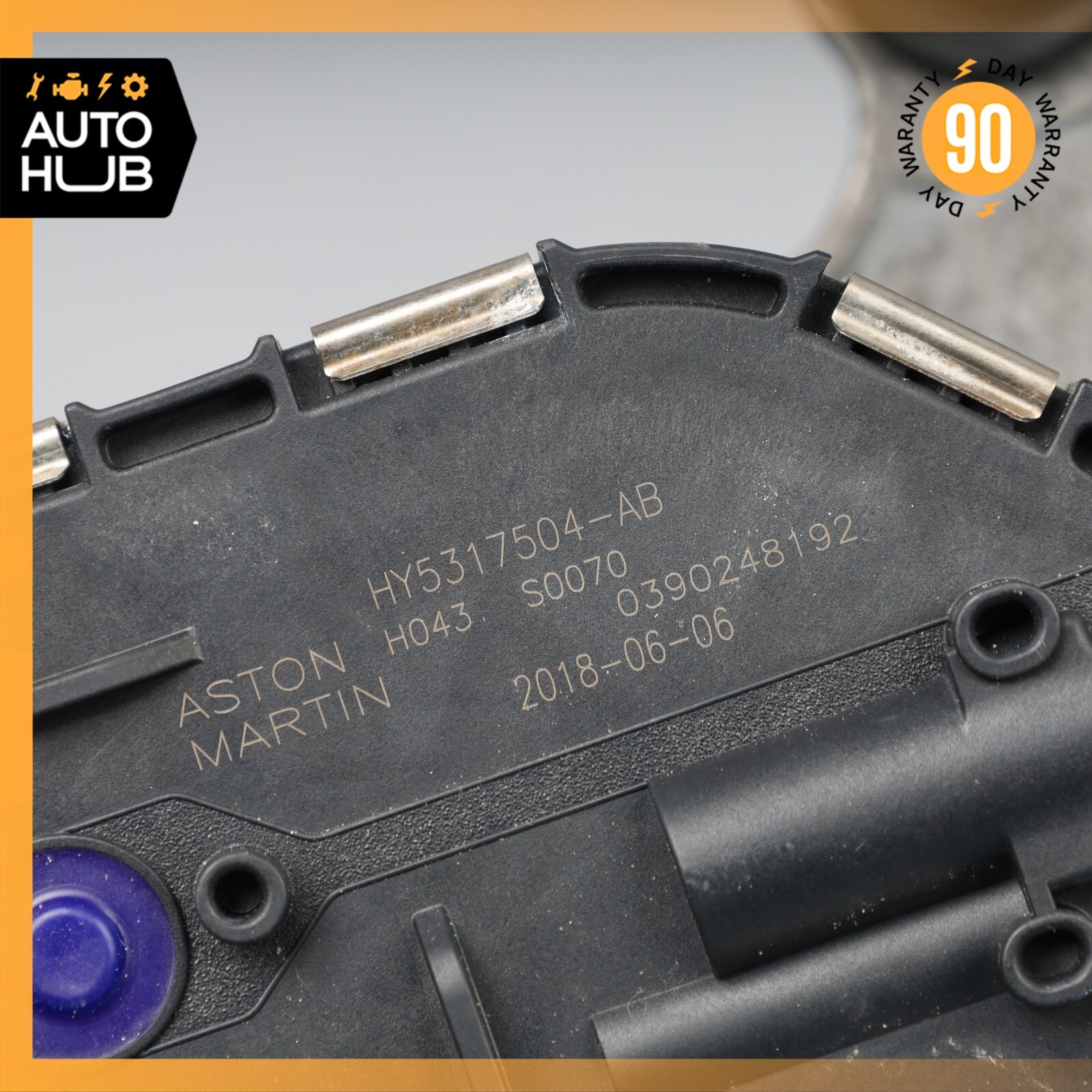 Aston Martin DB11 Right Passenger Side Windshield Wiper Motor OEM 7k