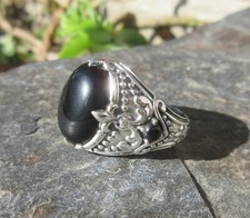Ω Ring Onyx schwarz französische Lilie Zeichen der Monarchie Silber 925 Gr 20