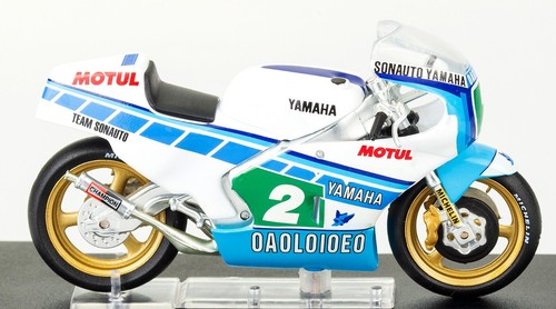 Yamaha TZ250L Christian Sarron 1984 Scala 1:24 Modellino Classe 250 Numero 2 - Foto 5 di 7