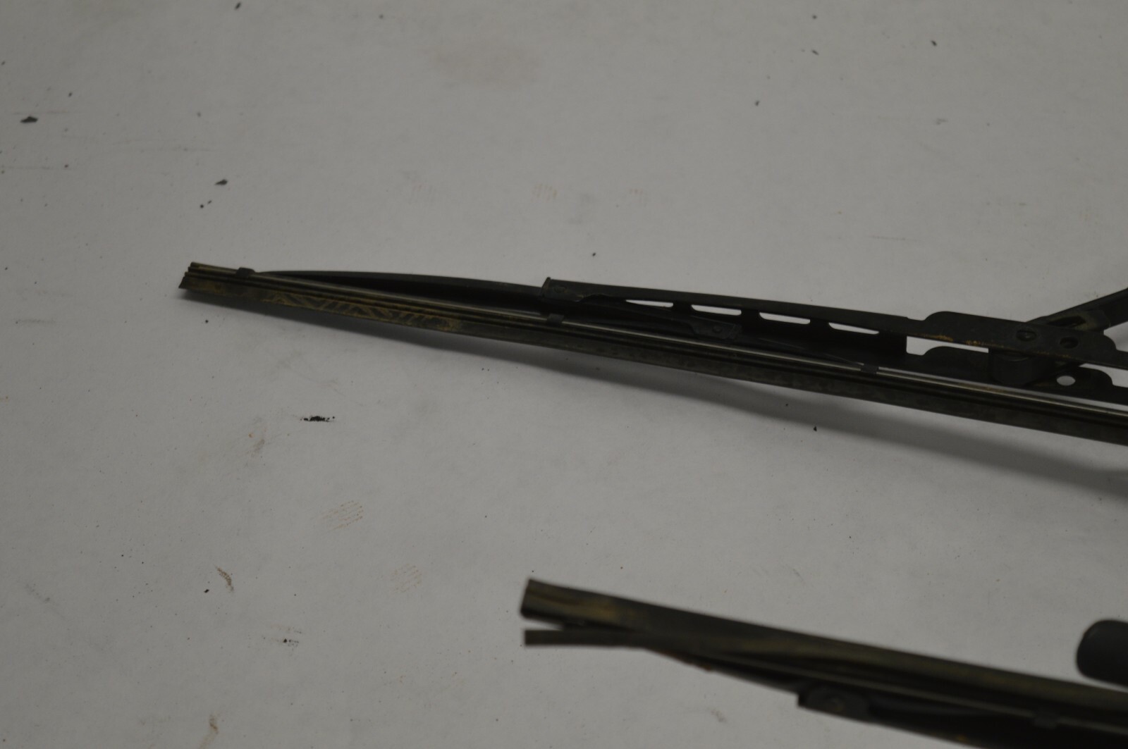 Maserati Quattroporte 2005-2012 Left Windshield wiper sets Set