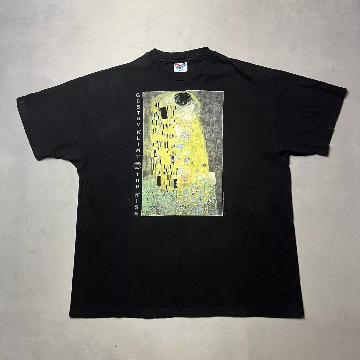 Vintage Gustav Klimt The Kiss Single Art Tee T Shirt |