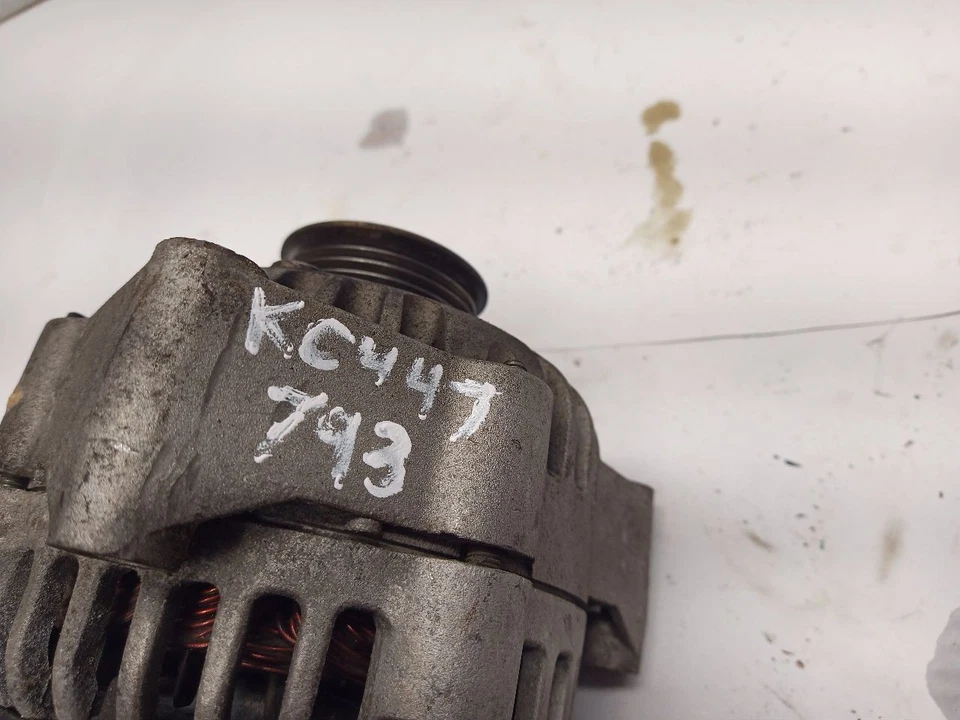 Alternador de 100 amperios de 1999 Chevrolet Suburban 2500 6,5 L 12431348 Foto 3 de 4