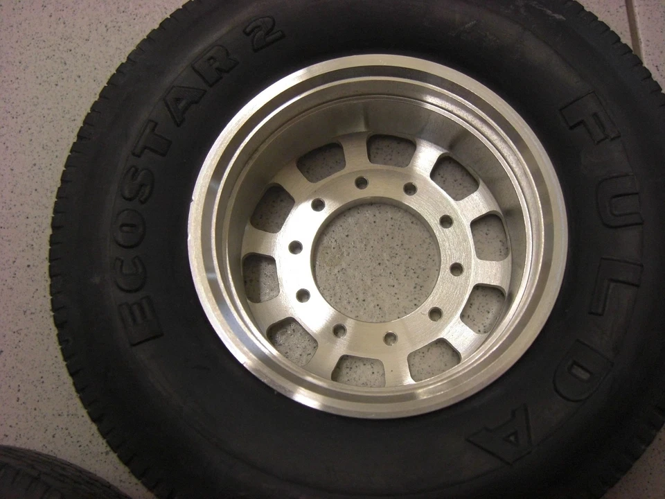 1 pair Fulda Ecostar2 truck tires 1:8 with rim/OD 150 mm - Image 4 of 4