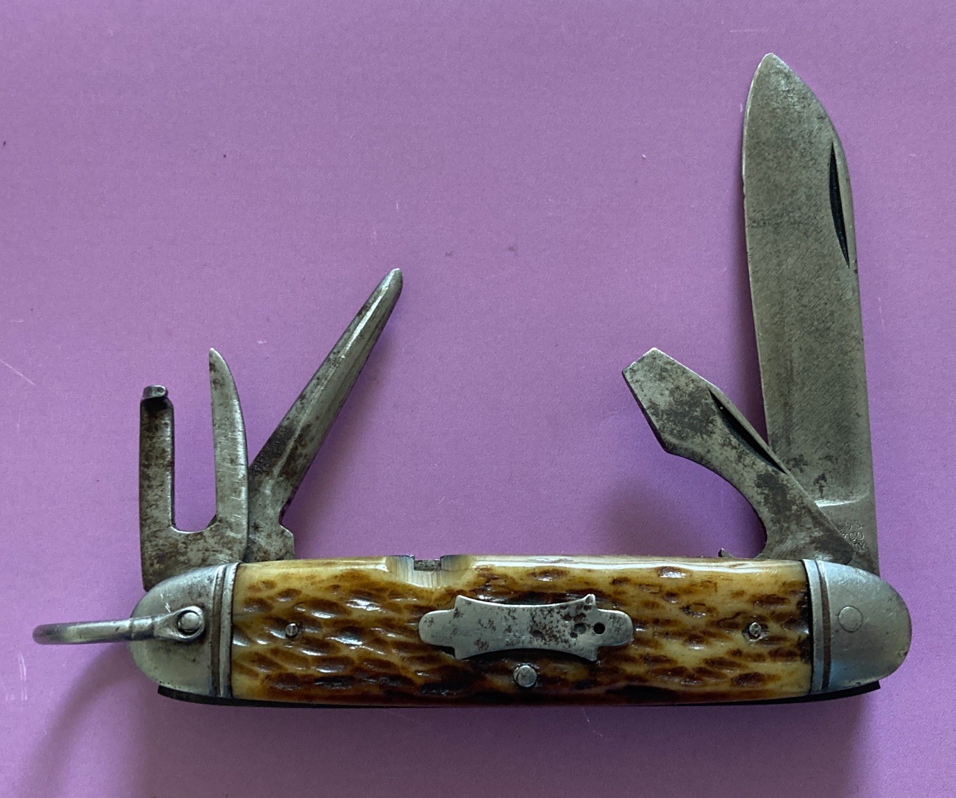 Camillus Cutlery Co. USA Vintage 4-line Brown Bone Utility Knife 1940’S Scarce.