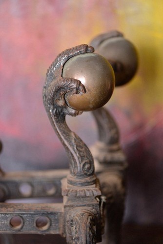 A Pair of Antique Gothic Design Fire Dogs Eagles Claw Holding Copper Ball - Picture 5 of 6