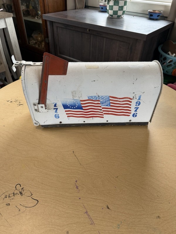 Vintage 1776-1976 Centennial Mailbox