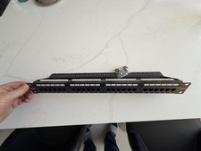 Patchpanel Cat6 24 Port RJ45 Gigabit 19 Zoll Rackmontage 1HE & Backbar