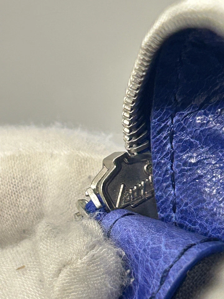 Authentic BALENCIAGA Crushed Leather Clutch Bag Black Men's City Pouch Blue - Image 3 of 4