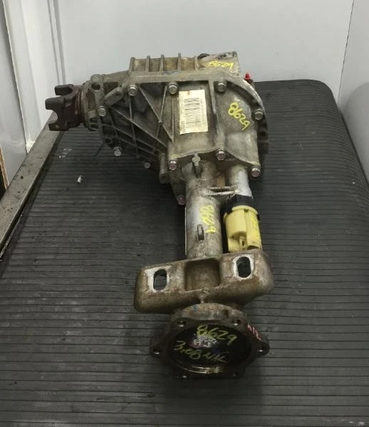 2009-2013 Chevrolet Silverado 1500 Tahoe Front Differential Carrier 3.08 Ratio Foto 2 de 4